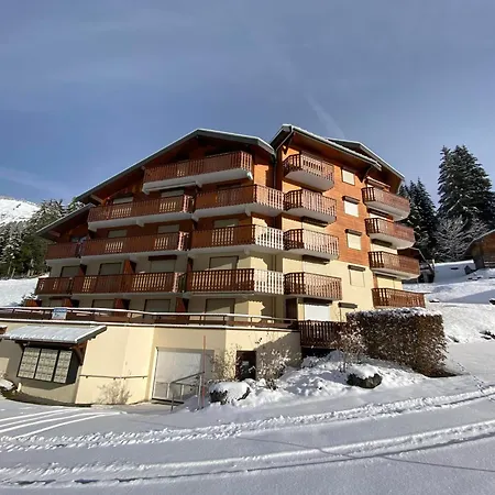 Confortable Avec Balcon Et Wifi, Près Du Centre - Fr-1-693-12