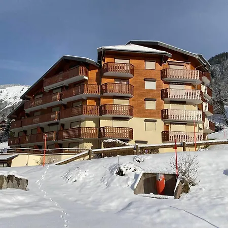 Paisible A Avec Multi Pass Des 3€/jour, Proche Centre Et Jardin D'enfants - Fr-1-693-12 Apartment Châtel
